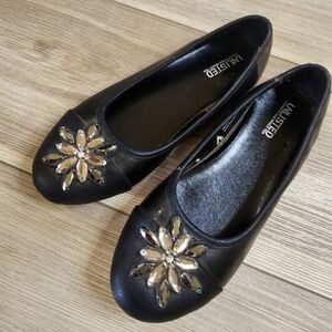 * UNLISTED Girl Flat Shoes